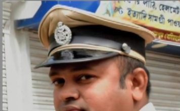 সংঘর্ষ রুখতে গিয়ে গুলিবিদ্ধ ন্যাজাট থানার ওসি