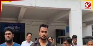 তাসের ঘরের মতো ভাঙছে তৃণমূল, জেলায় জেলায় তৃণমূল কাউন্সিলরদের গণইস্তফা!
