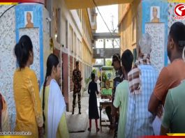 সকাল থেকে শুরু পুনর্নির্বাচন, মোটের উপর শান্তিপূর্ণ