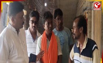 কলকাতা টিভির খবরের জের, বিজেপির সৌজন্যে ঘরে ফিরলেন তৃণমূলের বুথ সহ-সভাপতি
