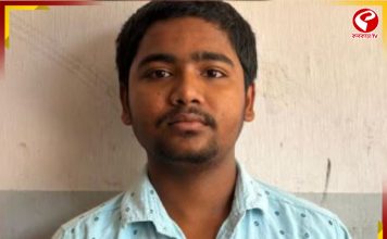 বাবা মা পরিযায়ী শ্রমিক, অভাবকে সঙ্গী করে উচ্চ মাধ্যমিকে নবম পূর্ব বর্ধমানের সাগর মণ্ডল