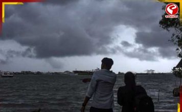 উত্তরবঙ্গে ভারী থেকে অতি ভারী বৃষ্টির সতর্কতা, দক্ষিণবঙ্গেও বজ্রবিদ্যুৎসহ বৃষ্টির সম্ভাবনা