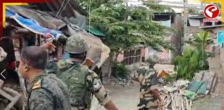 ক্যানিংয়ে দলবদলের পর তাণ্ডব! পুলিশের গাড়ি ভাঙচুর, আটক প্রাক্তন তৃণমূল নেত্রী