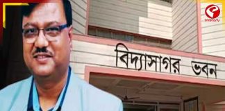 উচ্চ মাধ্যমিকের ফল প্রকাশের আগে পদত্যাগ নয়, পার্থ কর্মকারকে ‘অপেক্ষা’র আর্জি শিক্ষা দফতরের