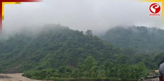 দুধিয়ায় তলিয়ে যাওয়ার সেতু পরিদর্শনে রাজু বিস্তা, স্থানীয়দের সঙ্গে কথা বললেন