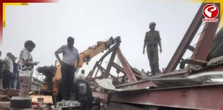 তারাতলায় নির্মীয়মাণ গুদামের ছাদ ভাঙল হুড়মুড়িয়ে, আটকা পড়লেন বহু শ্রমিক