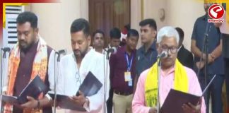 লোকভবনে শুরু মন্ত্রীদের শপথ, শুভেন্দু মন্ত্রিসভায় যোগ দিচ্ছেন ৩৫ নতুন বিধায়ক