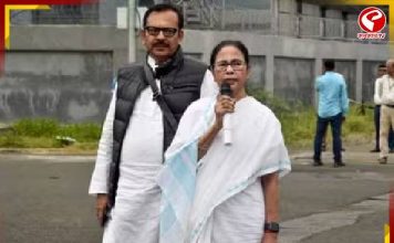 তৃণমূলের ব্যাঙ্ক অ্যাকাউন্ট ‘ফ্রিজ’-এর দাবি! কোষাধ্যক্ষ পরিচয়ে HDFC-কে চিঠি অরূপের