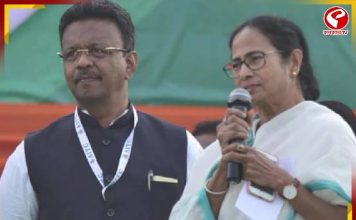 মমতাকে ছাড়ার পুরষ্কার? পিএসি চেয়ারম্যান পদে ফিরহাদ?