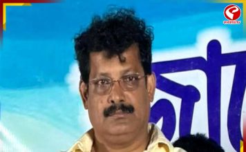 পুলিশের হাতে গ্রেফতার প্রাক্তন তৃণমূল কাউন্সিলর সুশান্ত ঘোষ