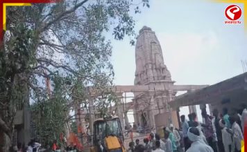 ভেঙে পড়ল মন্দিরের ছাদ! মহারাষ্ট্রে বাড়ছে হতাহতের সংখ্যা