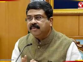 মোদির মন্ত্রিসভায় বড় রদবদলের জল্পনা, শিক্ষামন্ত্রীর পদ হারাতে পারেন ধর্মেন্দ্র প্রধান?