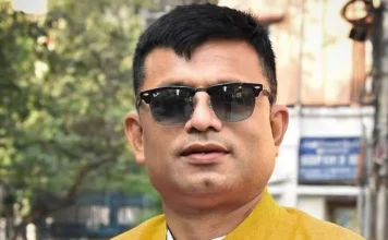 তোলাবাজি, শ্লীলতাহানির চেষ্টা-সহ একাধিক অভিযোগে গ্রেফতার প্রাক্তন তৃণমূল কাউন্সিলর তারকেশ্বর চক্রবর্তী