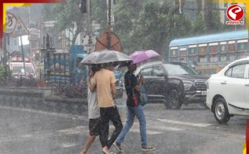 শনিবারও বৃষ্টির দাপট অব্যাহত, দক্ষিণবঙ্গে রয়েছে বজ্রবৃষ্টির পূর্বাভাস
