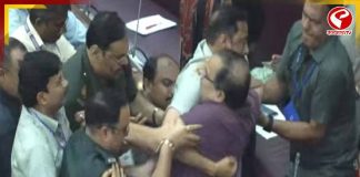 কুণাল-আখরুজ্জামান দ্বৈরথ, বিধানসভা থেকে সাসপেন্ড বেলেঘাটার বিধায়ক!