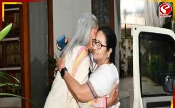 কালীঘাটে মমতার বাড়িতে জয়া বচ্চন