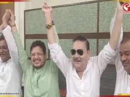 ঋতব্রতের পাশে বসেই ‘কালীঘাট তৃণমূল’-এর সব পদ ছাড়লেন মদন