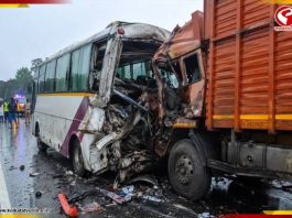 রথে দিঘা যাওয়ার পথে মর্মান্তিক দুর্ঘটনা, বিকল বাসে লরির ধাক্কায় প্রাণ গেল ৪ জনের