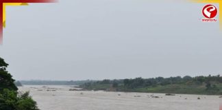 সুবর্ণরেখার ভাঙনে তলিয়ে যাচ্ছে মালিঞ্চা, বিপদের মুখে ২৫০ পরিবার