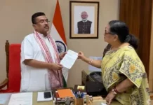 সোশ্যাল মিডিয়া পোস্ট ঘিরে বিতর্ক, নবান্নে গিয়ে মুখ্যমন্ত্রীর কাছে ‘নালিশ’ কাকলি ঘোষ দস্তিদারের! নিশানায় কুণাল
