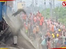 ট্রেনেই খাবার, গন্তব্যে পৌঁছতে ফ্রি বাস! ফরাক্কায় আটকে পড়া যাত্রীদের জন্য সাহায্য সরকারের