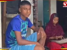 রাজমিস্ত্রি আর বিড়ি শ্রমিকের ঘরে ফুটবলের আলো! জাতীয় দলের ট্রায়ালে ডাক হাসনাবাদের তাইবুরের