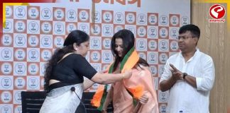 বিজেপিতে যোগ দিলেন অভিনেত্রী কোয়েল মল্লিক