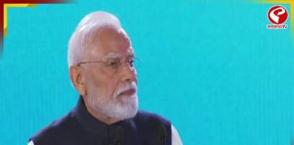 ‘ভারত গণতন্ত্রের জননী’, আন্দোলনের আবহেই রাজধানীতে দাঁড়িয়েই বার্তা মোদির