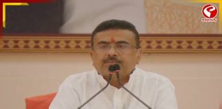 বন্ধ চা বাগানের শ্রমিকদের পুজোর উপহার, পরিবার পিছু ৫ হাজার টাকা ও ৫০ কেজি অতিরিক্ত চাল