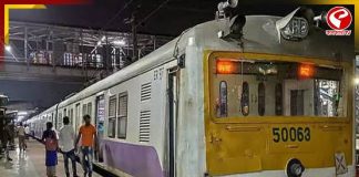 দুর্গাপুজোয় রাতভর ঠাকুর দেখে বাড়ি ফেরা সহজ, শিয়ালদহের তিন শাখায় বিশেষ ট্রেনের সময়সূচি