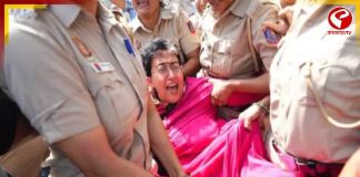 প্রতিবাদে উত্তাল যন্তর মন্তর, সারাদিনে আটক ১১০০ বিরোধী!